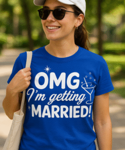 OMG I'm getting MARRIED - T-Shirt